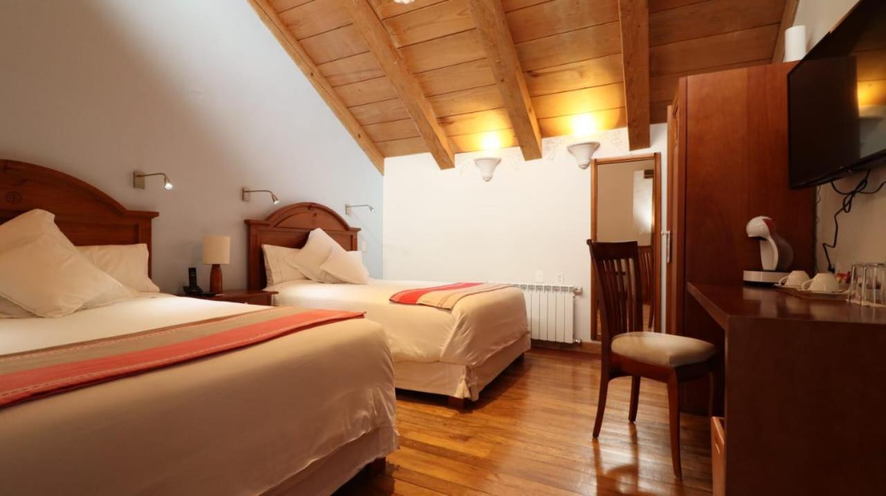 Hotel Casa De Familia De San Cristobal ซานกริสโตบัล เด ลาสกาซาส ภายนอก รูปภาพ