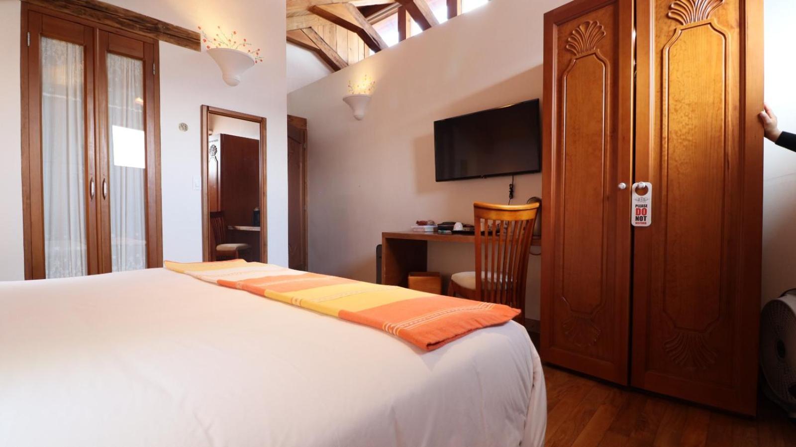 Hotel Casa De Familia De San Cristobal ซานกริสโตบัล เด ลาสกาซาส ภายนอก รูปภาพ