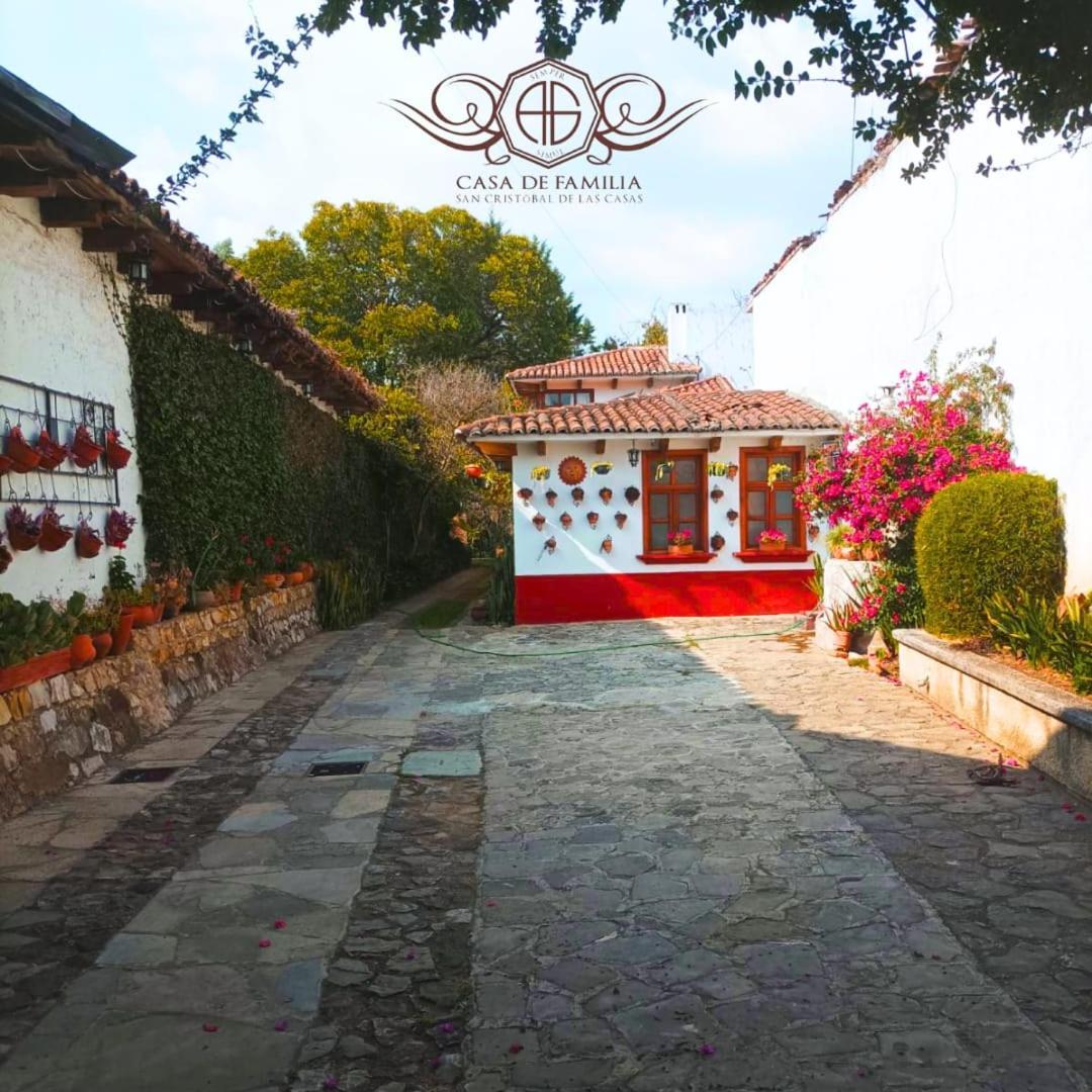 Hotel Casa De Familia De San Cristobal ซานกริสโตบัล เด ลาสกาซาส ภายนอก รูปภาพ