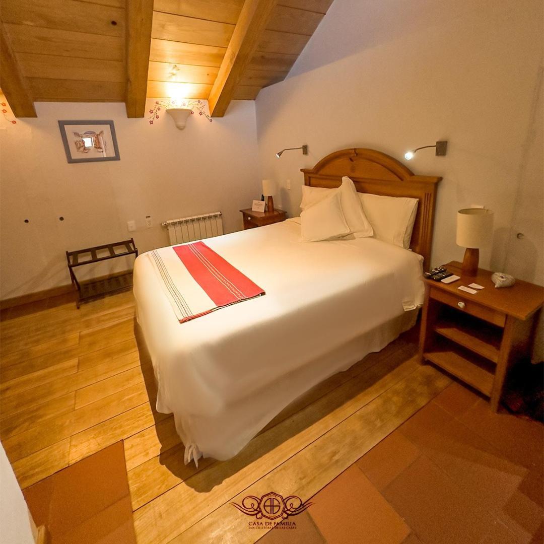 Hotel Casa De Familia De San Cristobal ซานกริสโตบัล เด ลาสกาซาส ภายนอก รูปภาพ