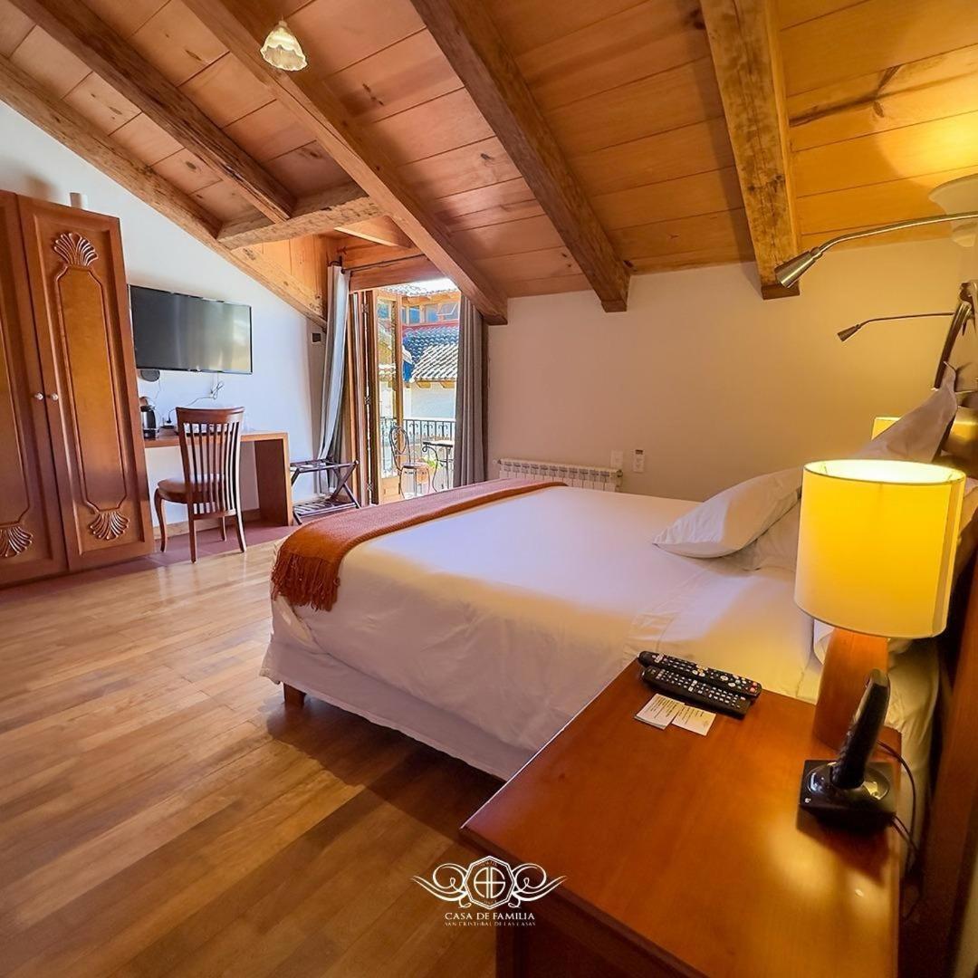 Hotel Casa De Familia De San Cristobal ซานกริสโตบัล เด ลาสกาซาส ภายนอก รูปภาพ