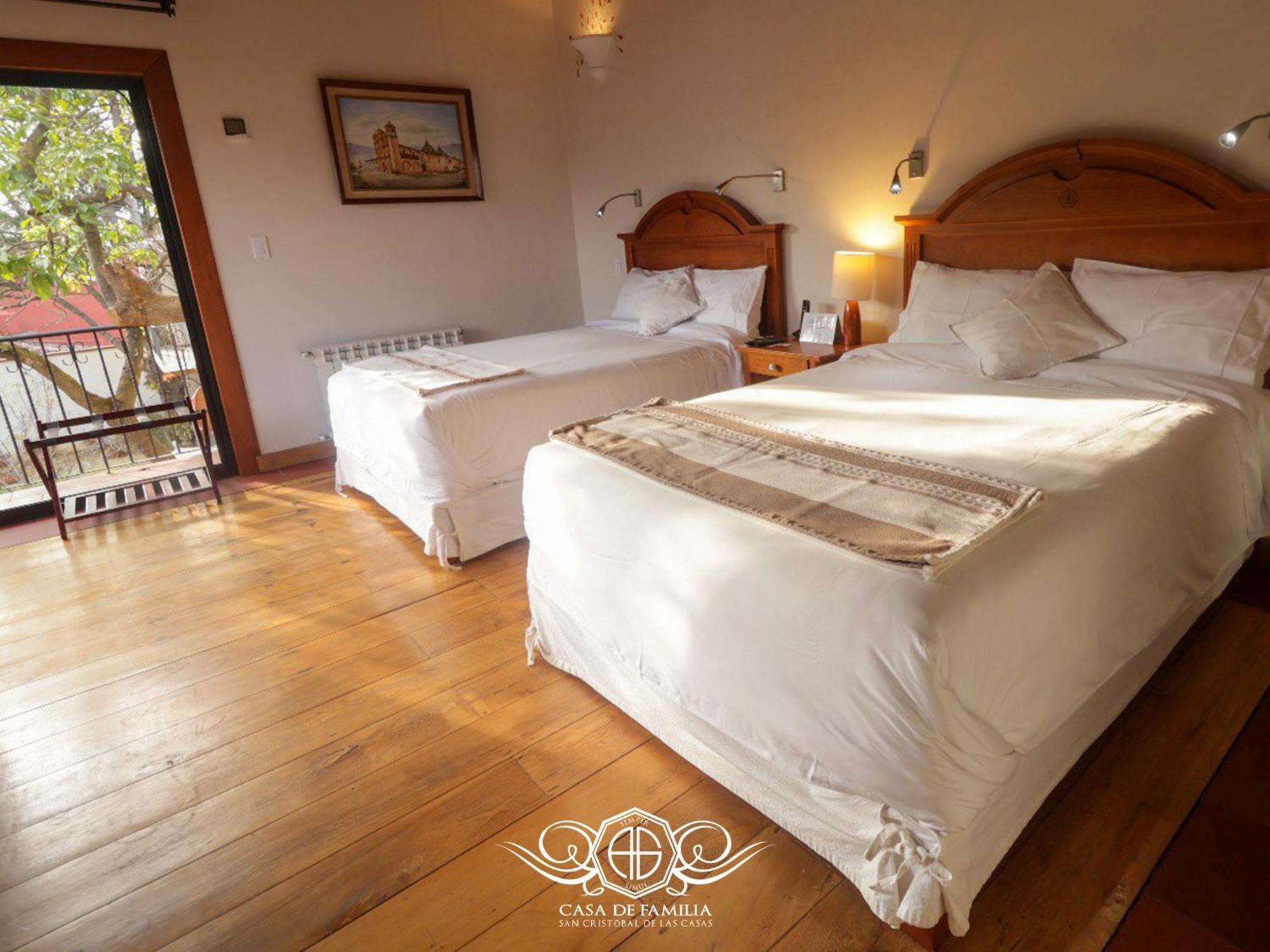Hotel Casa De Familia De San Cristobal ซานกริสโตบัล เด ลาสกาซาส ภายนอก รูปภาพ
