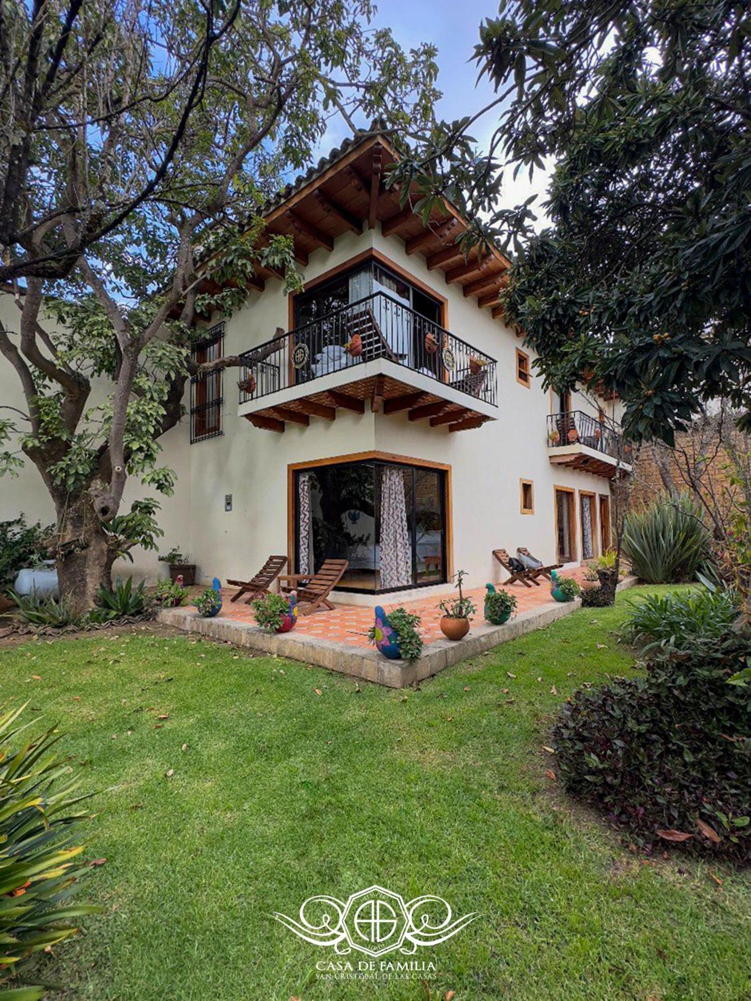 Hotel Casa De Familia De San Cristobal ซานกริสโตบัล เด ลาสกาซาส ภายนอก รูปภาพ