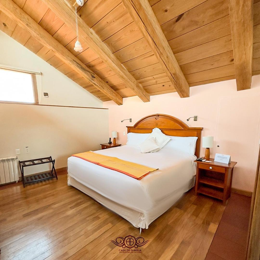 Hotel Casa De Familia De San Cristobal ซานกริสโตบัล เด ลาสกาซาส ภายนอก รูปภาพ